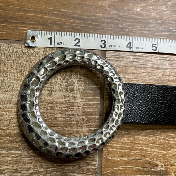 Chico’s Adjustable Black Leather Belt Circle Buckle - Picture 9 of 11